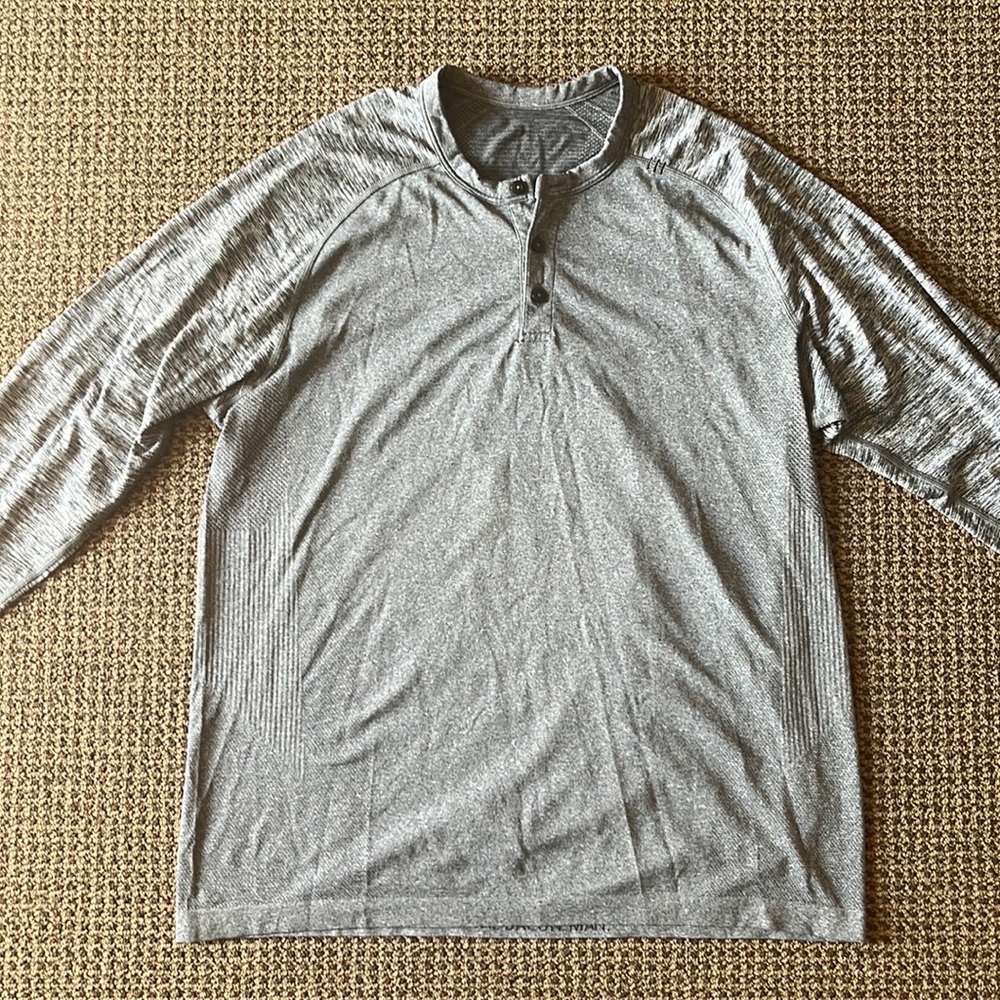 Lululemon Henley long sleeve (L)
